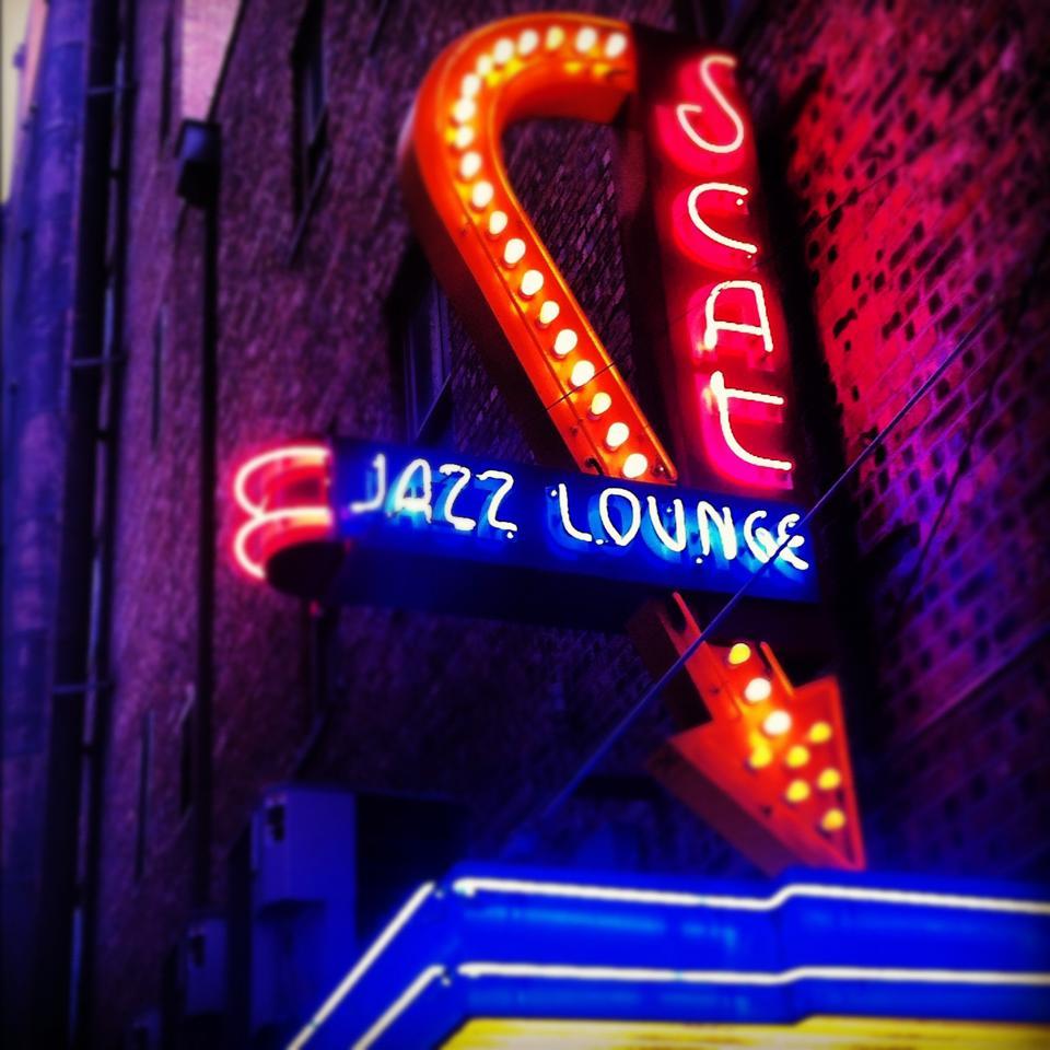 Listen to your favorite tunes at one of Fort Worth’s must-visit live music venues