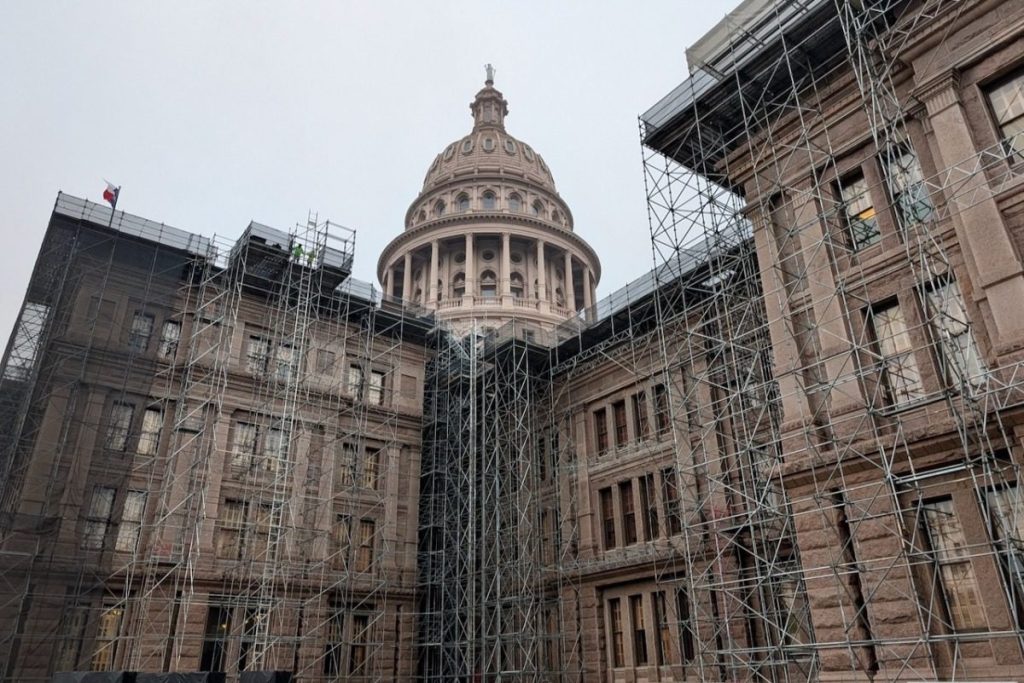 Weed, wages, reproductive rights: 15 bills facing Texas lawmakers in 2025