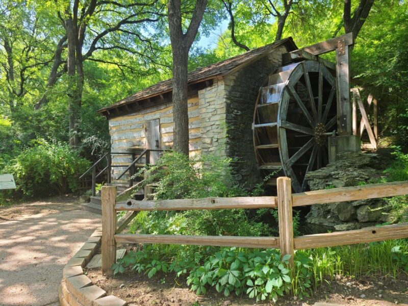 16 Best Senior Discounts In Dallas-Fort Worth