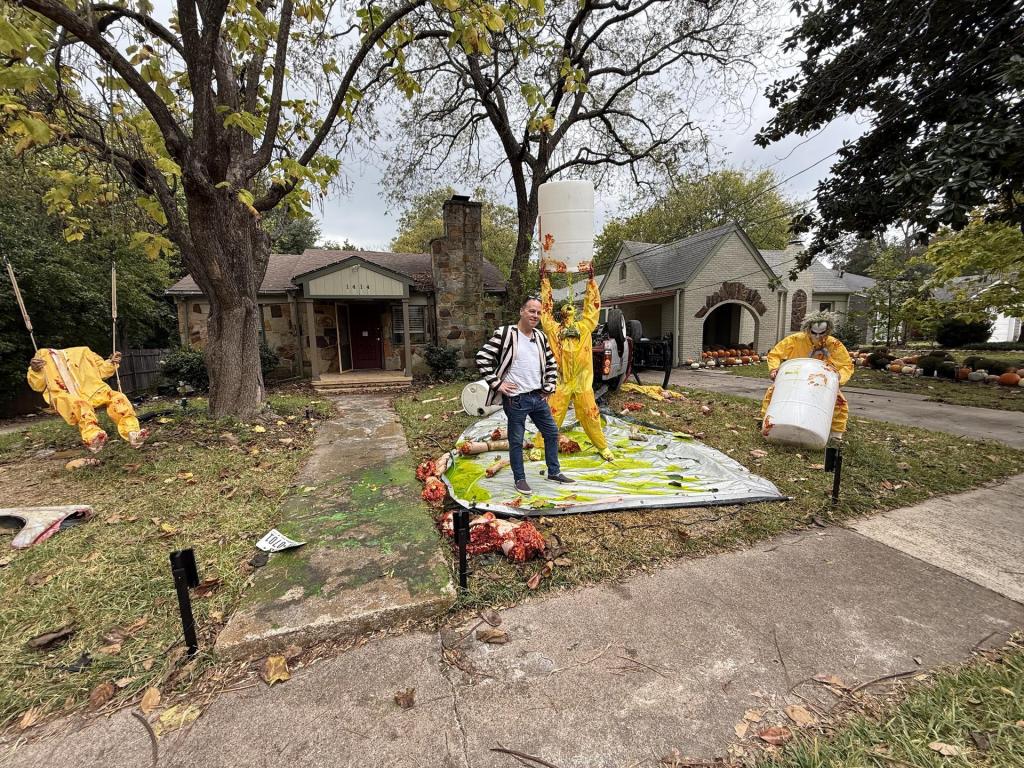 🧟 Dallas guy hates Halloween, but creates viral decorations