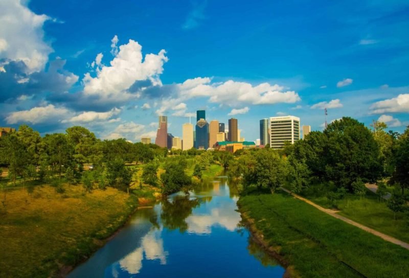 A longtime Houstonian debunks seven major myths about America’s 4th largest city, from its cuisine to its climate.