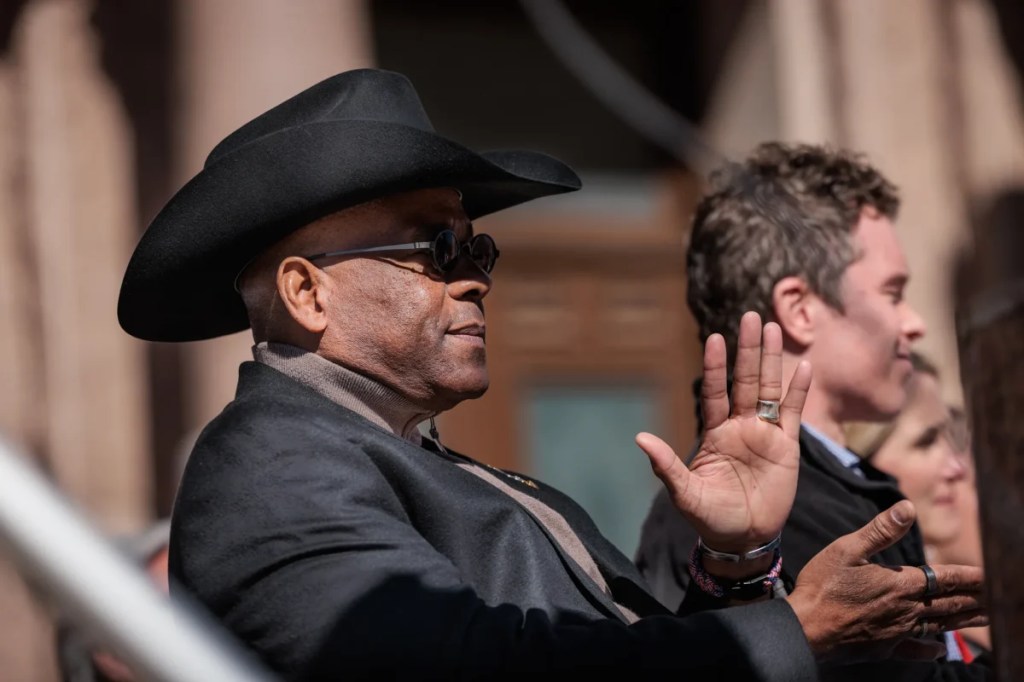 Dallas County Republicans abandon plan to hand-count ballots in March primary