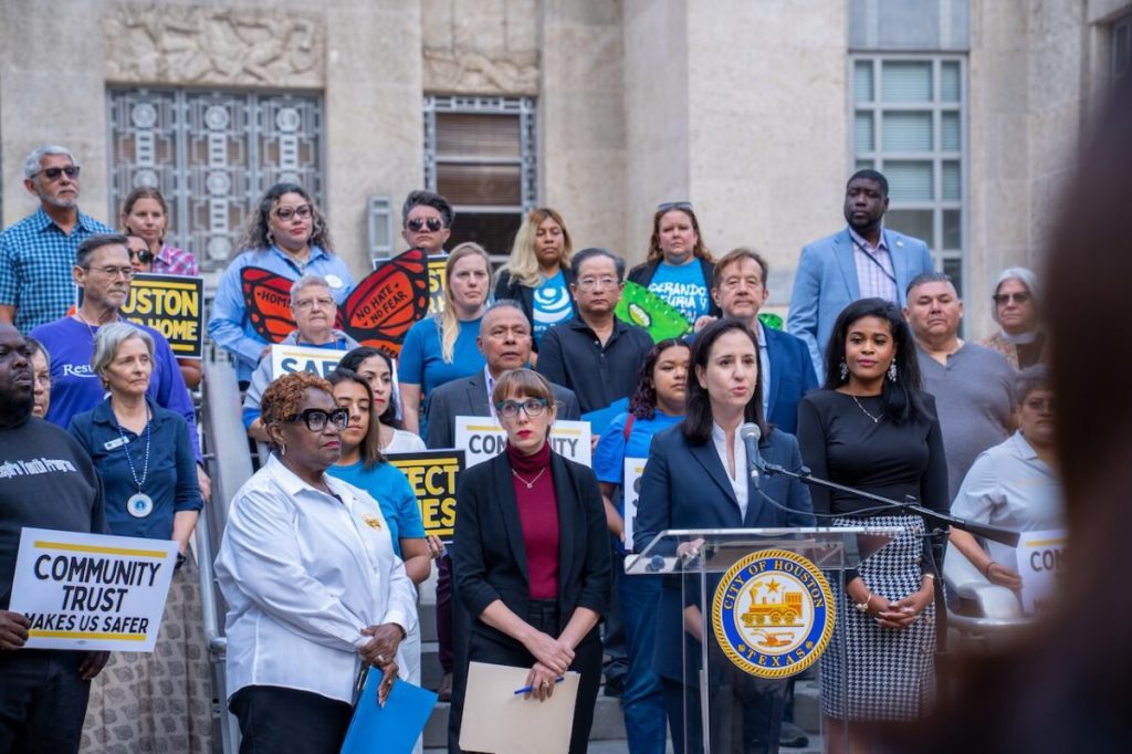 Houston Council Members propose ordinance limiting HPD’s role in administrative ICE Warrants