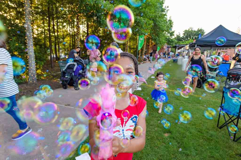 9 cheap & fun ways to spend Memorial Day in Houston