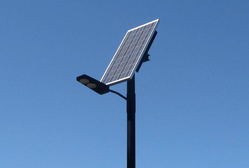 Houston’s Columbia Tap Trail is about to become an even brighter, safer place with the installation of 300 solar-powered lights along all four miles of the rail-trail.