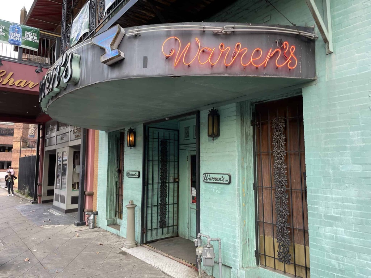dive bars in Houston