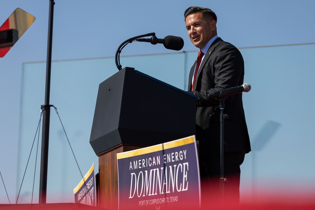 Eric Flores praises Trump’s ‘courage’ on Iran war as price pain hits his own district