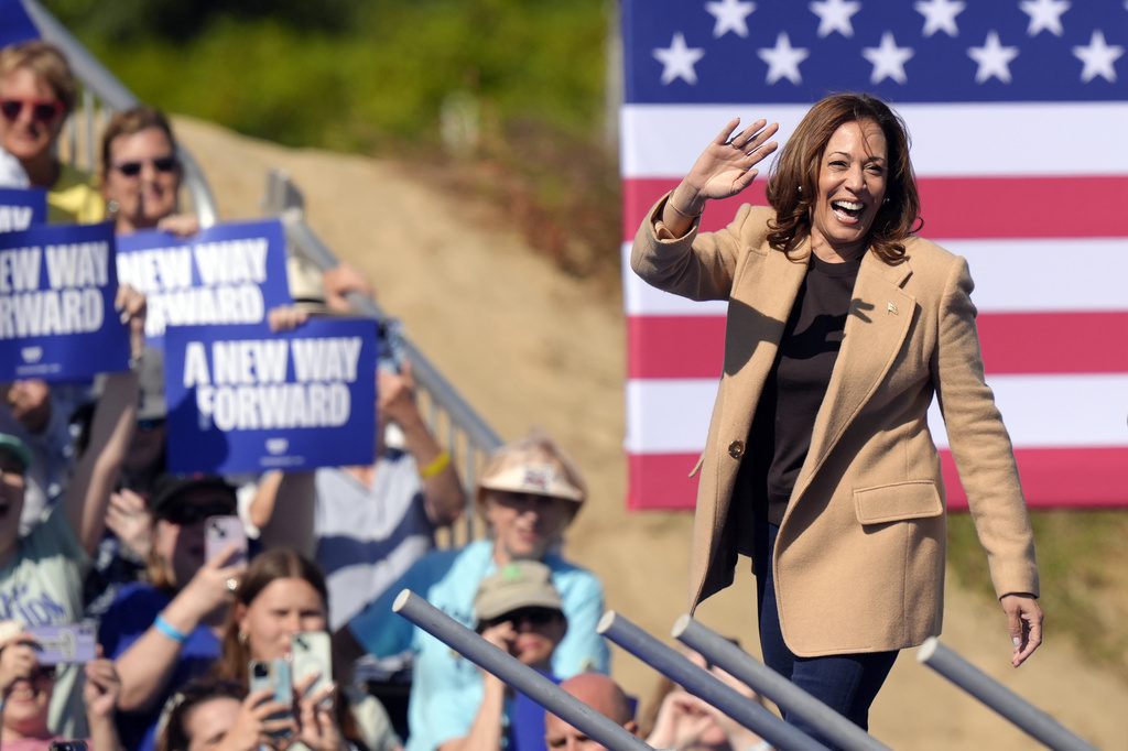 Kamala Harris proposes plan to make it easier for Texans to start small businesses