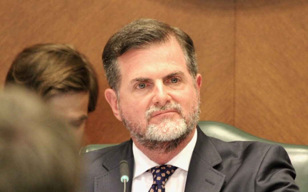 $1 billion school voucher bill clears first hurdle in Texas Senate