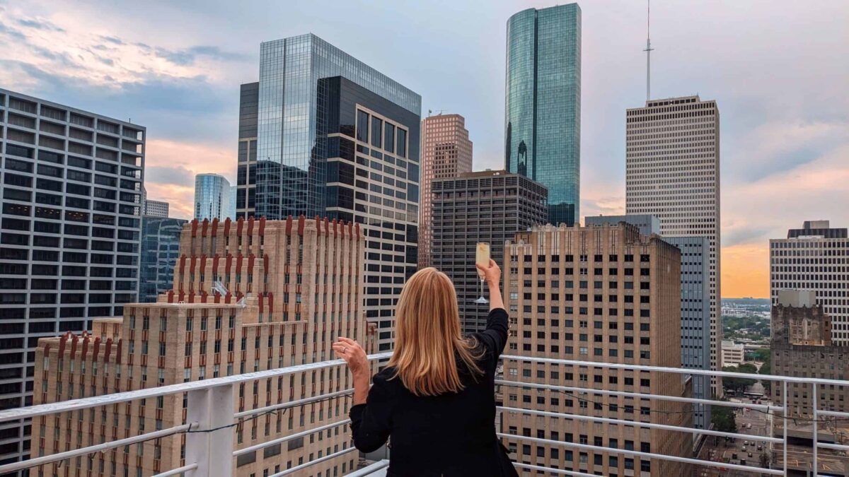 In a city known for its sprawling highways and high rises, there is still beauty to be found in Houston. It’s in the art, architecture, gardens, cityscapes, and the bayou that runs through the city, all of which make for great photos.