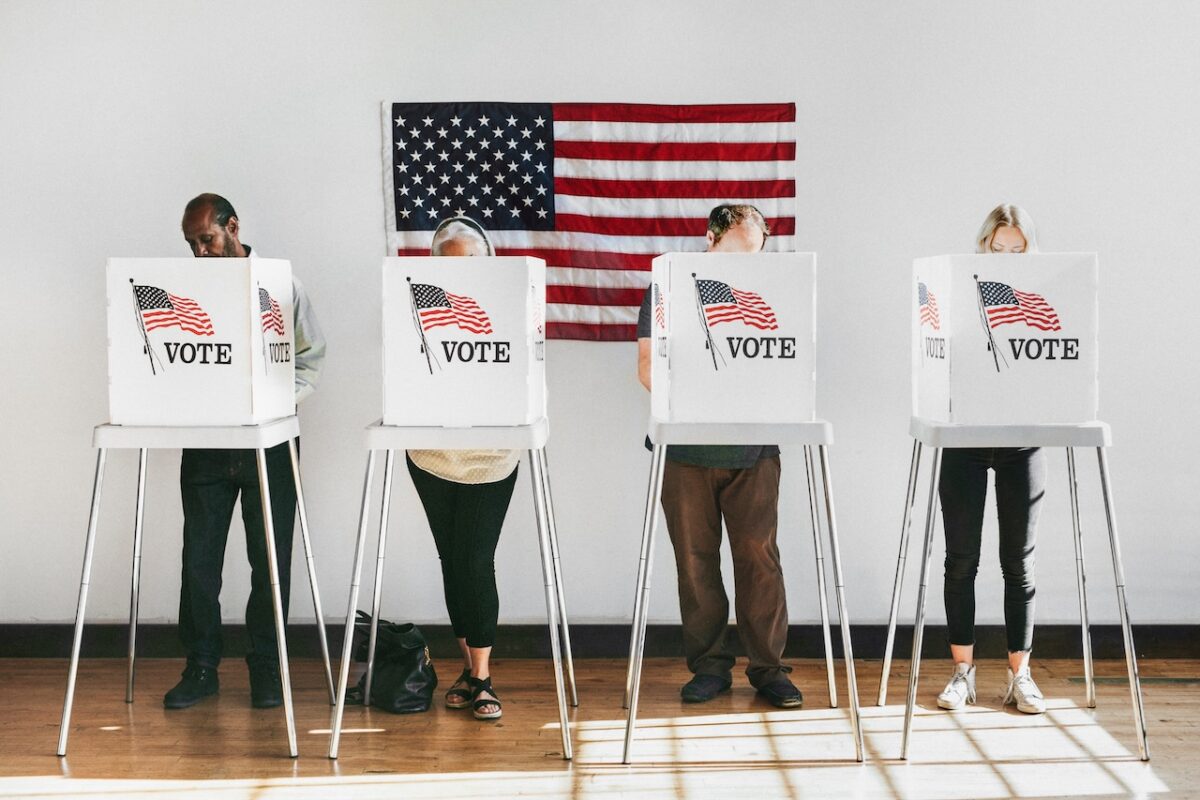 American,At,A,Polling,Booth American,At,A,Polling,Booth