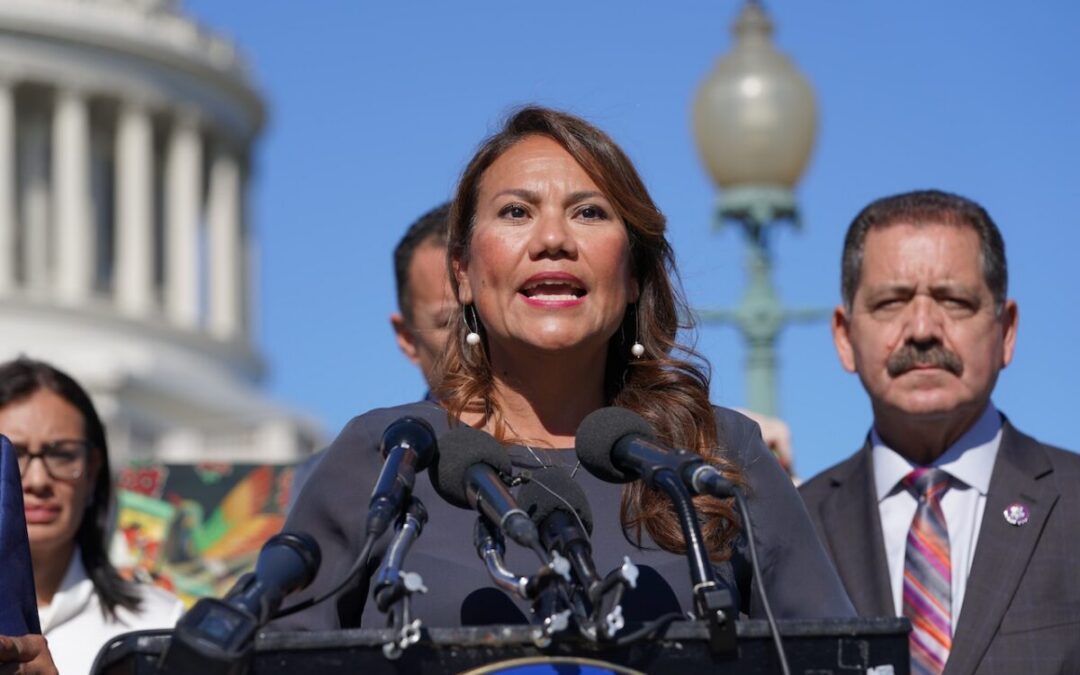 Texas Democrat demands that El Paso detention center be shut down